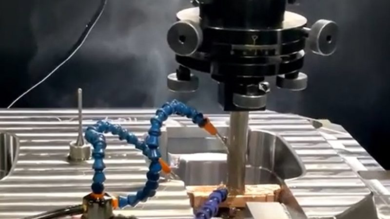 双色模具开模：注意事项与周期解析